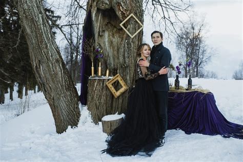 Gothic Wedding Ideas Thatll Wow You And Your Guests Yeah Weddings