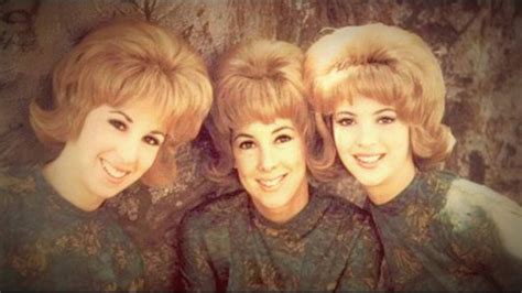The Paris Sisters I Love How You Love Me 1961 Beach Music