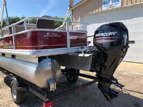 2018 Sun Tracker Bass Buggy 18 Dlx Spirit Lake Iowa Boji Boat Brokers