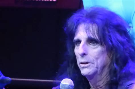 alice cooper answers questions shares stories aboard this year s monsters of rock cruise video