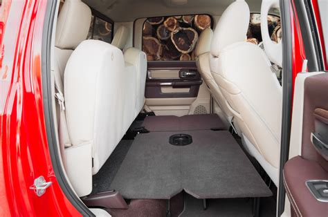 How To Fold The Rear Seat On The 2014 Ram 1500 Crew Cab Autos Post