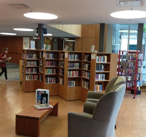 The Needham Free Public Library Tutto Quello Che Cè Da Sapere