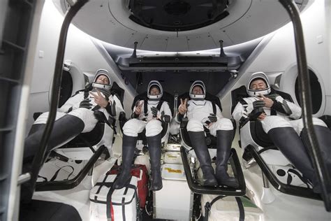NASAs SpaceX Crew Splashes Down After Carrying Out Longest Ever US Spaceflight News RealPress