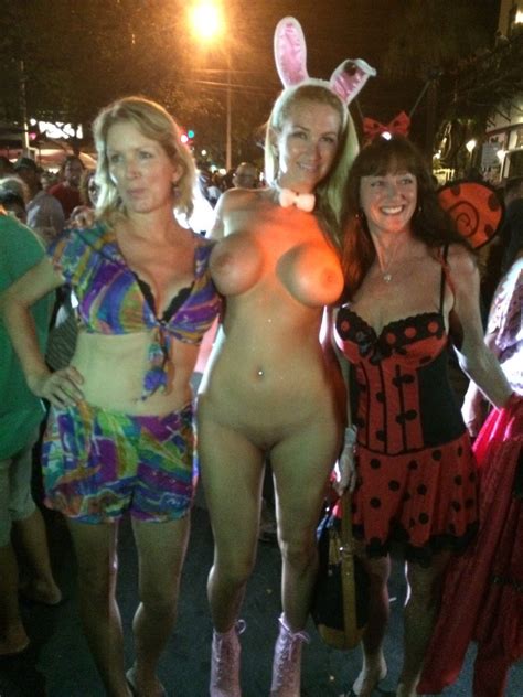 Shes Naked At A Costume Party Nudeshots