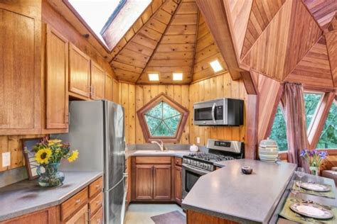 This Incredible Geodesic Dome Home Could Be Yours For 475k