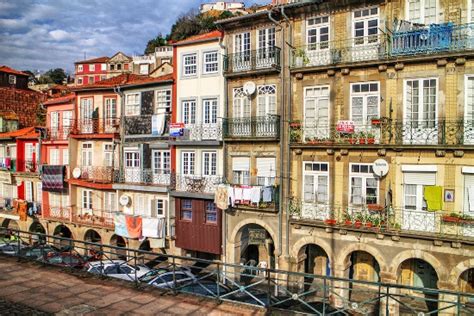 Ähnlich wie in spanien hat die geschichte auch im nachbarland portugal viele sehenswürdigkeiten hervorgebracht. Was bietet Porto Portugal für Sehenswürdigkeiten & Highlights?