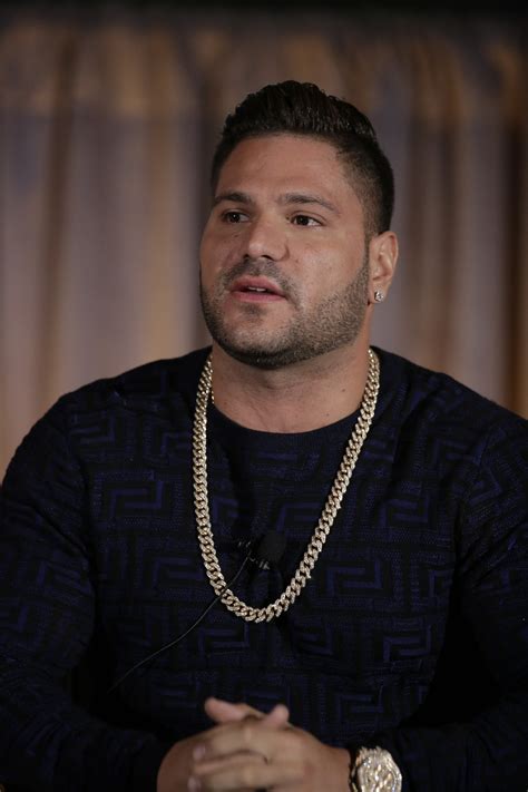 Jersey Shores Ronnie Ortiz Magro Left Off New Season Poster As Fans