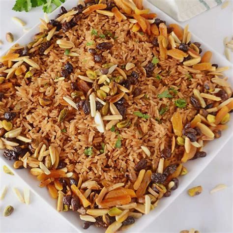 Mediterranean Rice Pilaf With Dried Fruits Amira S Pantry