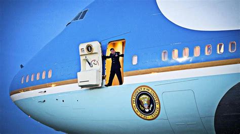 13 Weirdest Features Inside The Presidents Air Force One Plane By Esh Lessons From History