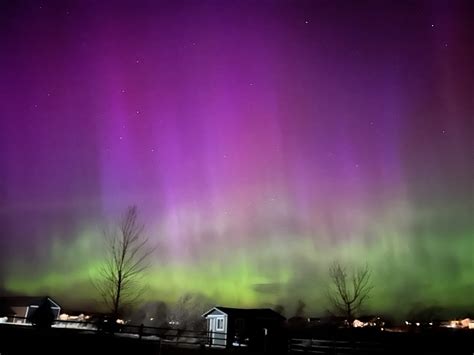Viewer Photos Aurora Borealis Lights Up Montana Sky
