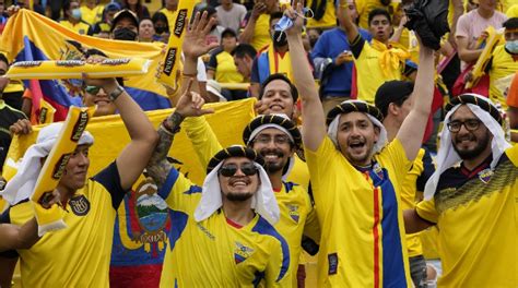 Ecuatorianos Llegaron Desde El Exterior Para Ver A Messi Y A La Tri