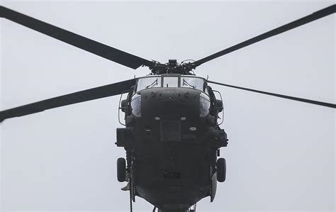 Small Drone Crashes Into Us Army Black Hawk Helicopter Slashgear