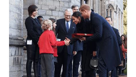 prince harry and meghan markle ted love spoon on cardiff tour 8days