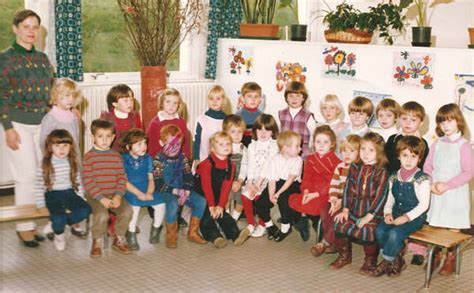 Photo de classe Dernière année maternelle de 1984 ECOLE MARIE CURIE