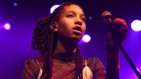 Willow Smith Says The Pressure Of Fame Made Her Cut Herself Radio Keokuk