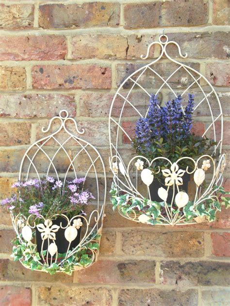 Set 2 French Vintage Style Metal Garden Wall Planters Pot ... From wikimedia commons, the free media repository.