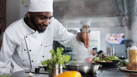 What Is A Sous Chef And What Do They Do