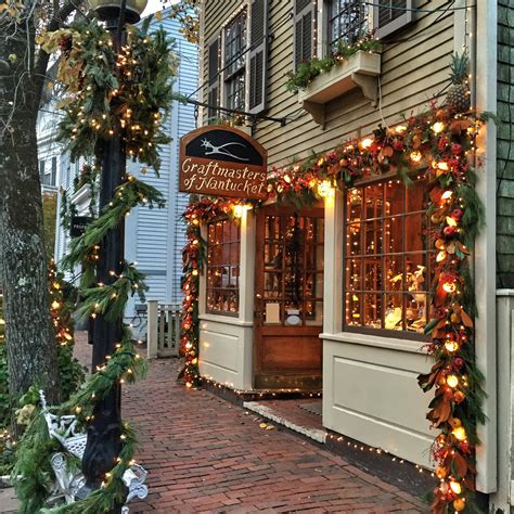 A Guide To Nantuckets Christmas Stroll The A Lyst A Boston Based