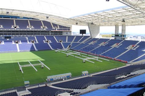 All information about fc porto (liga nos) current squad with market values transfers rumours player stats fixtures news. Zwiedzanie stadionów piłkarskich