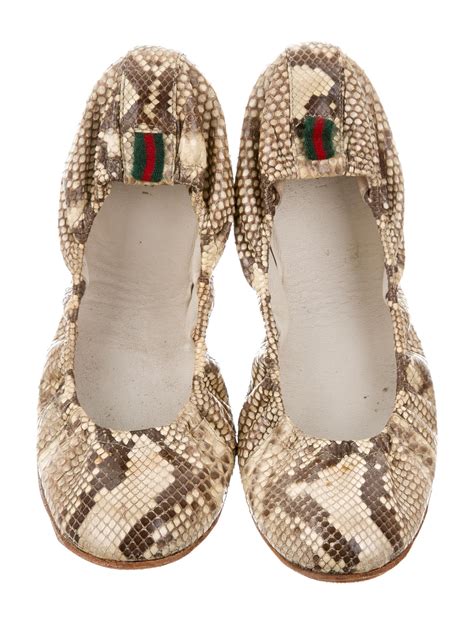 Gucci Snakeskin Round Toe Flats Shoes Guc159114 The Realreal