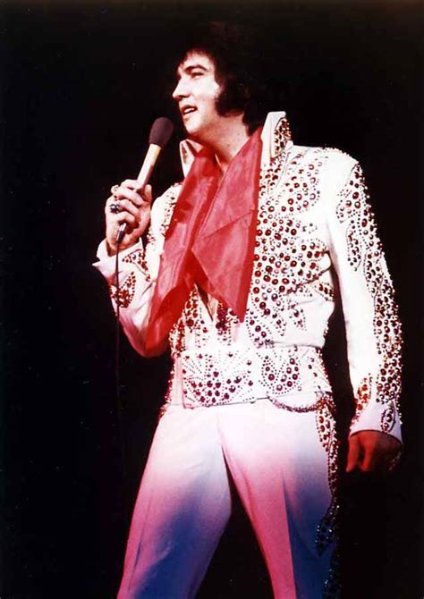 The World Of Elvis Jumpsuits 68 Pictures Of Elvis Presley Performing In His Iconic Jumpsuits