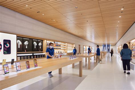 An unofficial community to discuss apple devices and software, including news, rumors, opinions and analysis pertaining to the company located at. A Sneak Peek Of The New Apple Store At MBS - To Open On ...