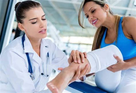 We have orthopedic surgeons and other professionals. Women's Sports Medicine Program | Johns Hopkins Division ...