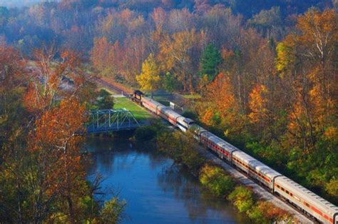 Take This Fall Foliage Train Ride Through Ohio For A One Of A Kind
