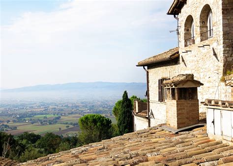 the ultimate guide for when you visit assisi italy what to see where to stay and more