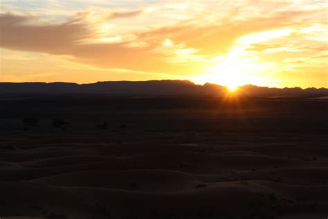Sunrise And Sunset In The Sahara Global Field Trip