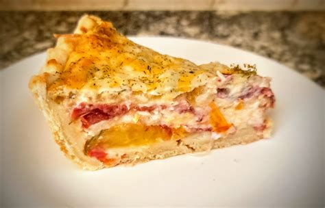 Mille Fiori Favoriti Tomato Cheddar Dill Pie