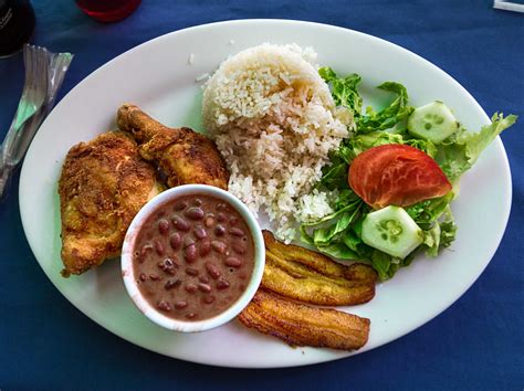 Costa Rican Meal By The Sea Happier Than A Billionaire