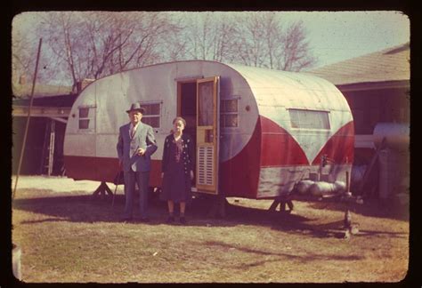 Trailer Life 28 Cool Pics That Capture People With Their Mobile Homes In The 1950s And 1960s