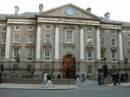 File:Trinity College, Dublin, Ireland (Front Arch).jpg - Wikipedia