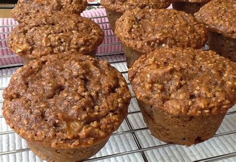 Pancakes, waffles, muffins, fruit crumbles and crisps, and more! Pink-Vegan: Apple Oat Bran Muffins - Wheat Flour