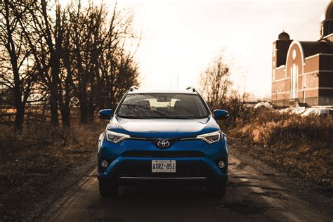 Review: 2016 Toyota RAV4 Hybrid | Canadian Auto Review