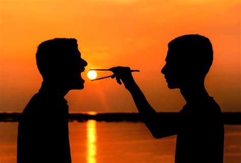 Indian Photographer Creates Spectacular Silhouette Sunset Illusions On Beach