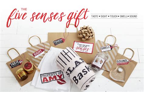 Show your boyfriend/ husband how much you love him with these gifts your boyfriend will love these romantic christmas gift for him 5 senses including sound, touch, smell, taste and sight! Unique Five Senses Gift Ideas (Plus Free Printable!)