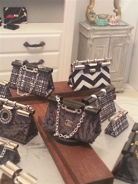 Get organized with these diy binder tabs! Binder Clip purses handmade by Alicia Brown (With images ...