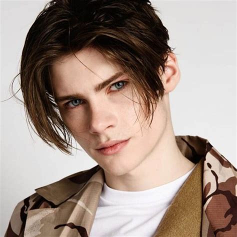 35 Most Popular Eboy Haircuts For Boys And Teens2024