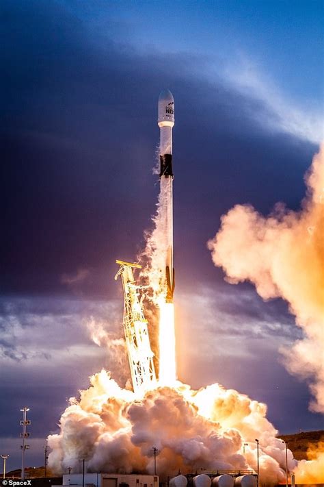 Spacex Will Launch 60 Starlink Satellites Into Orbit