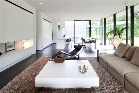 Ultra Modern Minimal Glass House Modern Design By