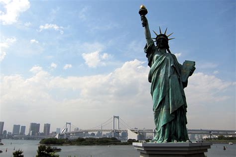 Tokyo Odaiba Statue Of Liberty Replica And Rainbow Brid Flickr