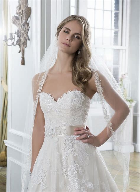 We did not find results for: Pompöse Brautkleider - aktuelle Trends