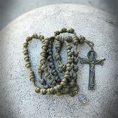 Rediscover your love for adventurous outings with paracord rosary. Combat Paracord Rosary | Paracord rosary, Paracord, Bracelets