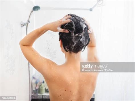 Short Nude Woman Imagens E Fotografias De Stock Getty Images