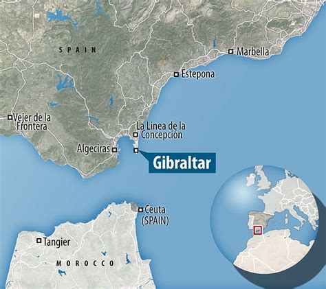 Royal Navy Chases Spanish Boat Out Of Waters Off Gibraltar Daily Mail