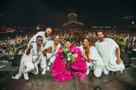 Bomba Estéreo Y Manu Chao Presenta Su Nuevo Sencillo Me Duele Canal Tropical