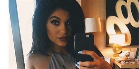 kylie jenner goes without makeup for sunday selfie huffpost