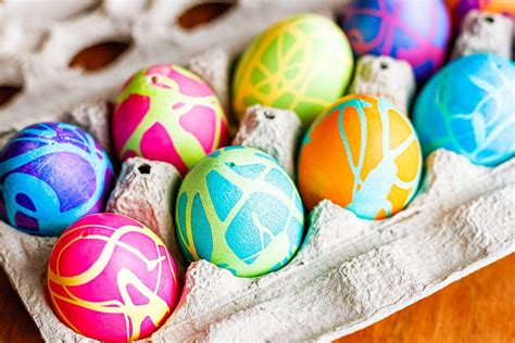 How To Color Easter Eggs With Rubber Cement Unsophisticook